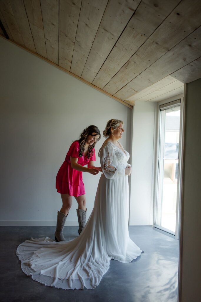 Weddingplanner Naomi de Olde begeleidt bruidspaar tijdens bruiloft in Twente