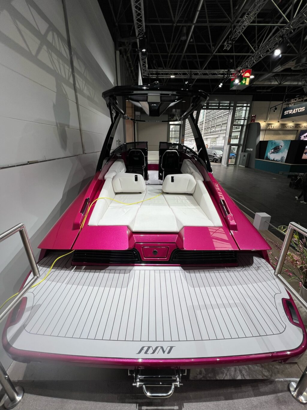 Instagram post from theeventplanner.nl. This post is in position 4.