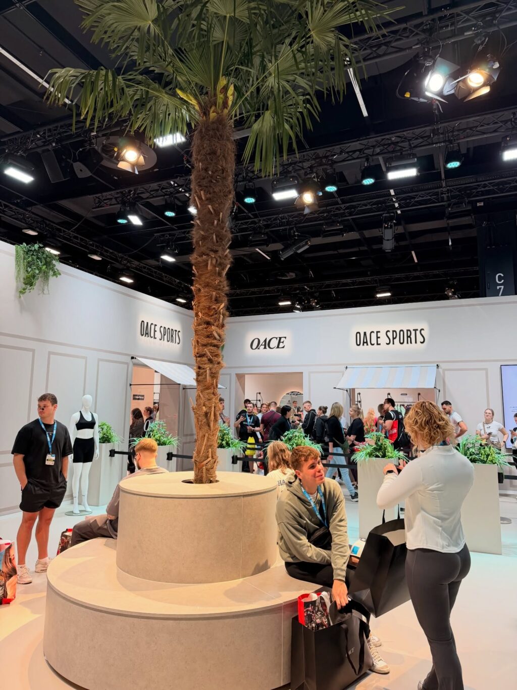 Instagram post from theeventplanner.nl. This post is in position 12.